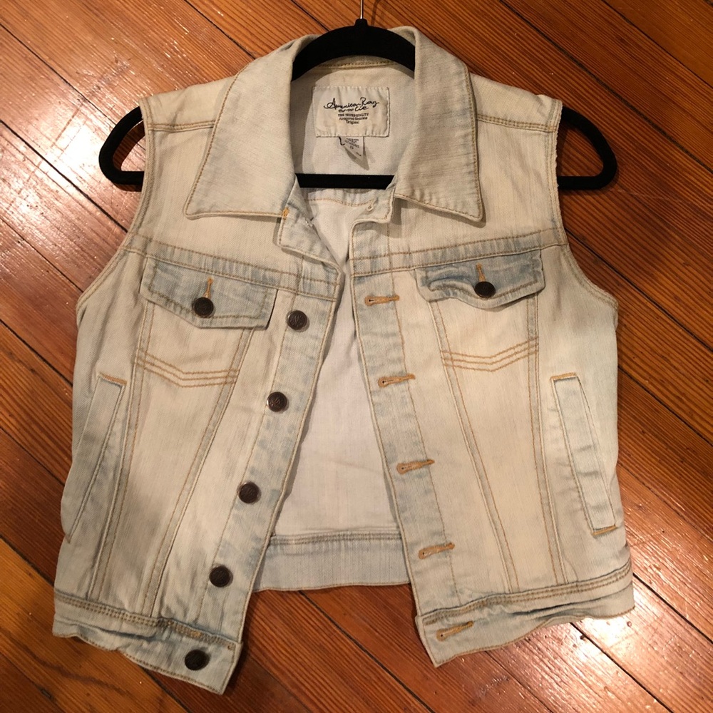 🎉 Light Denim Vest